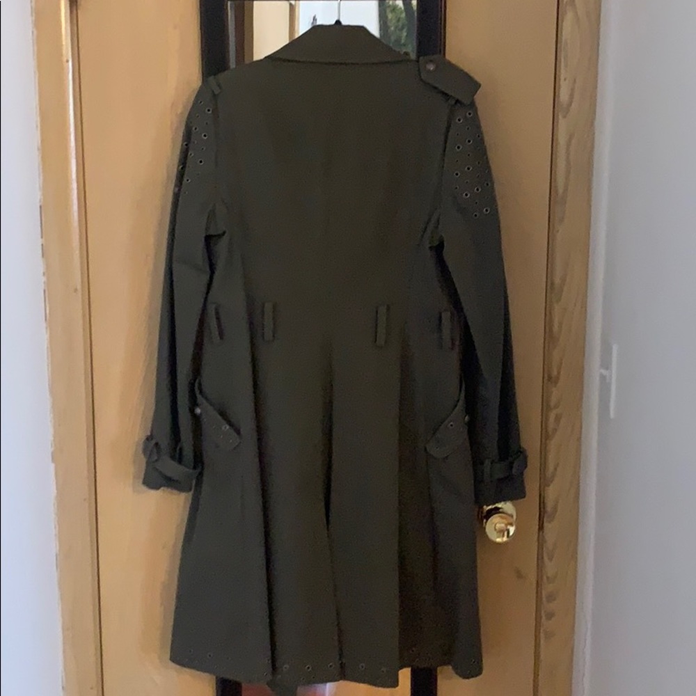Rebecca Minkoff Army green trench coat w/grommets - Picture 8 of 9